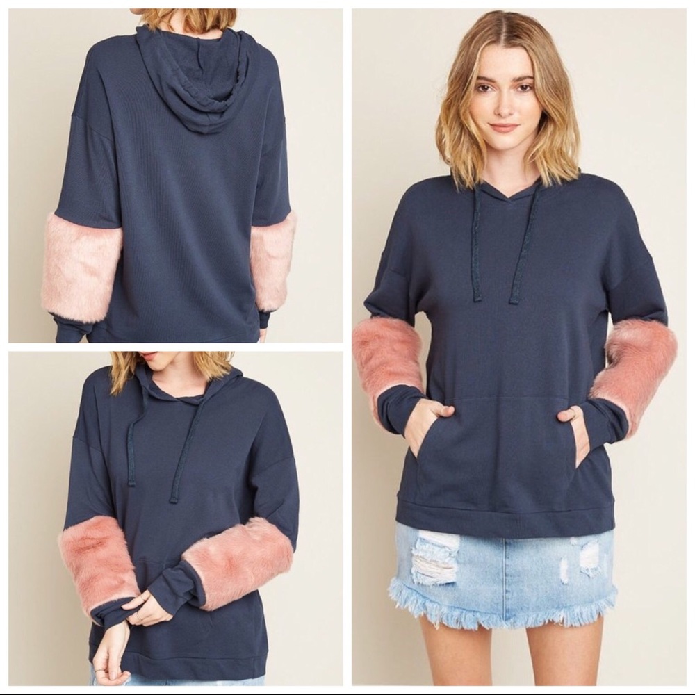 Hooded Sweater With Fur Detail
